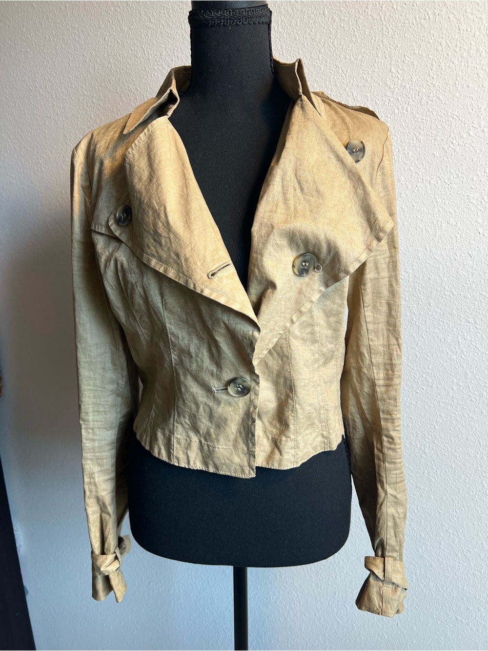 Theory Cropped Trench Jacket in Beige